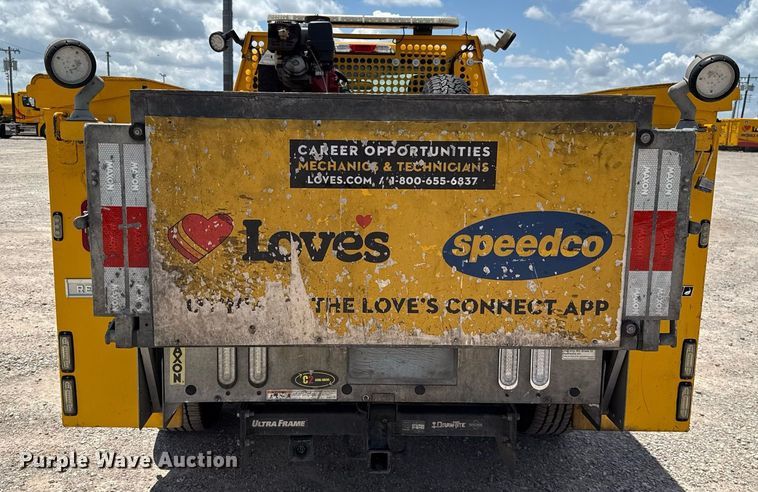 image for item EJ4778 2019 Ford F350 Super Duty utility bed pickup truck