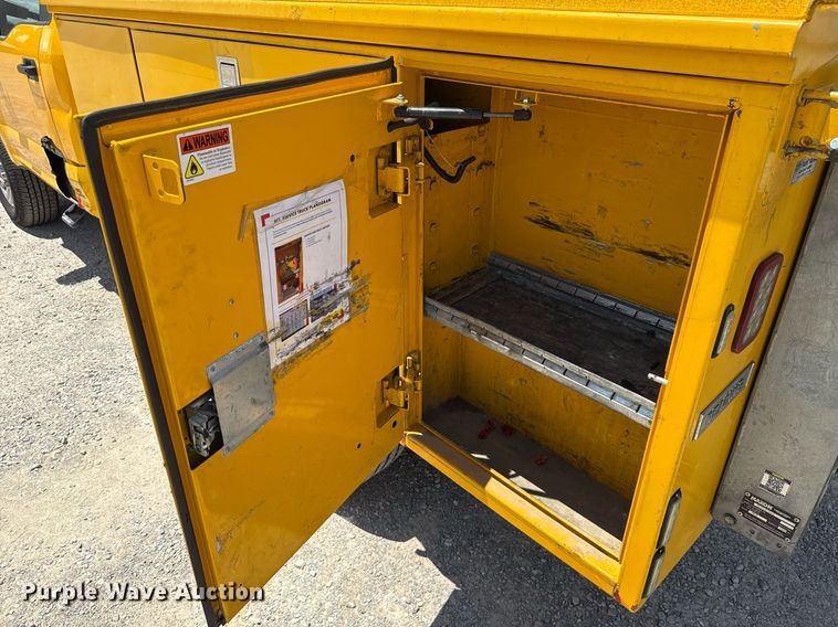 image for item EJ4778 2019 Ford F350 Super Duty utility bed pickup truck