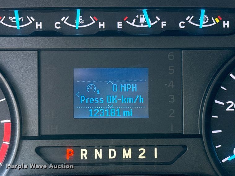 image for item EJ4778 2019 Ford F350 Super Duty utility bed pickup truck