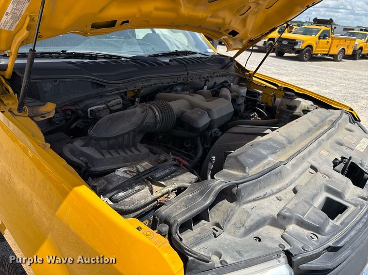 image for item EJ4778 2019 Ford F350 Super Duty utility bed pickup truck