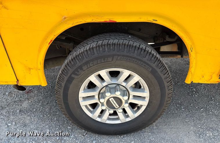 image for item EJ4778 2019 Ford F350 Super Duty utility bed pickup truck