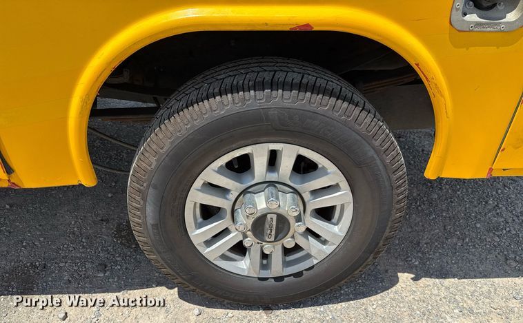 image for item EJ4778 2019 Ford F350 Super Duty utility bed pickup truck