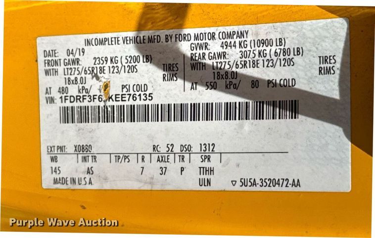 image for item EJ4778 2019 Ford F350 Super Duty utility bed pickup truck