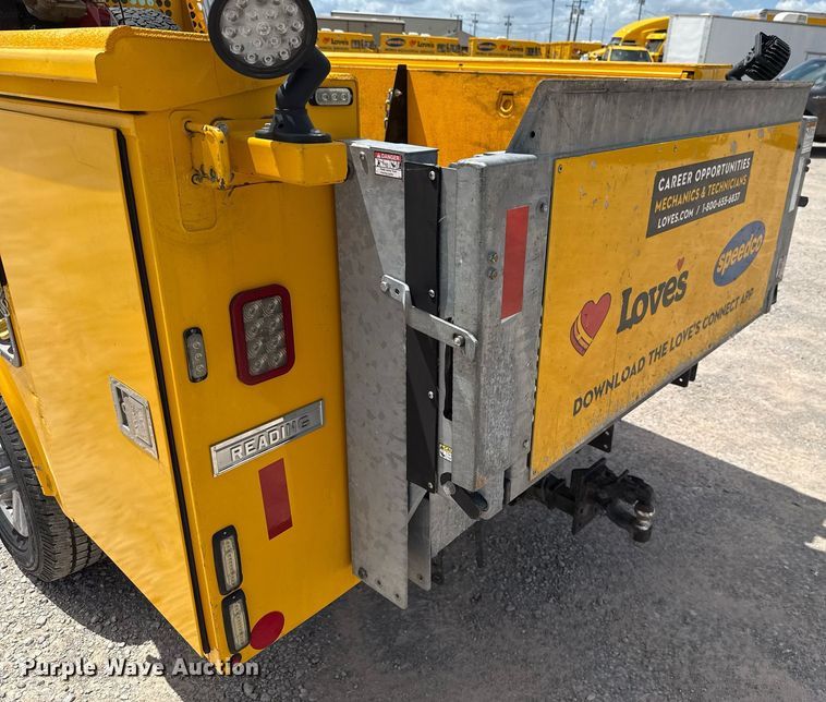 image for item EJ4779 2019 Ford F350 Super Duty utility bed pickup truck