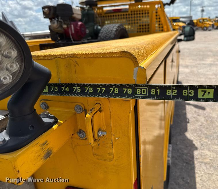 image for item EJ4779 2019 Ford F350 Super Duty utility bed pickup truck