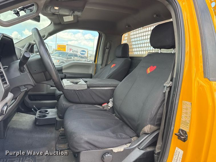 image for item EJ4779 2019 Ford F350 Super Duty utility bed pickup truck