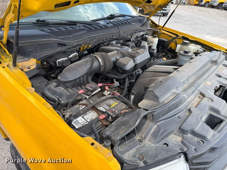 image for item EJ4779 2019 Ford F350 Super Duty utility bed pickup truck