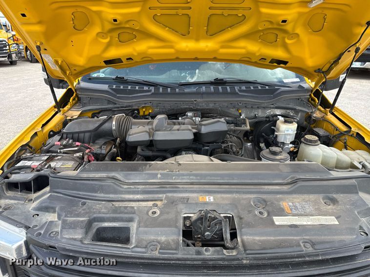 image for item EJ4779 2019 Ford F350 Super Duty utility bed pickup truck