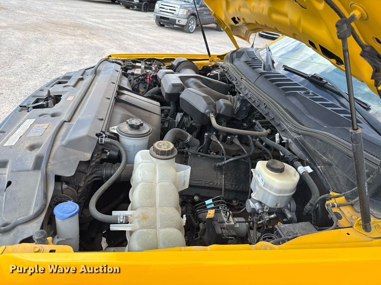 image for item EJ4779 2019 Ford F350 Super Duty utility bed pickup truck