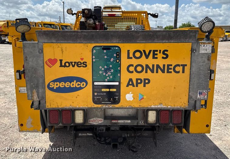 image for item EJ4780 2019 Ford F350 Super Duty utility bed pickup truck