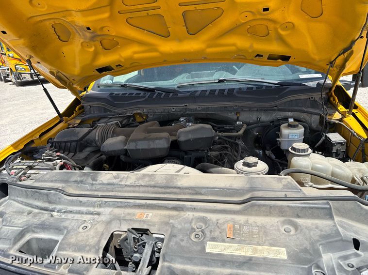 image for item EJ4780 2019 Ford F350 Super Duty utility bed pickup truck