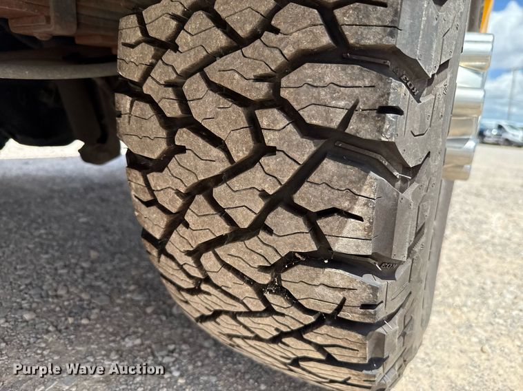 image for item EJ4780 2019 Ford F350 Super Duty utility bed pickup truck