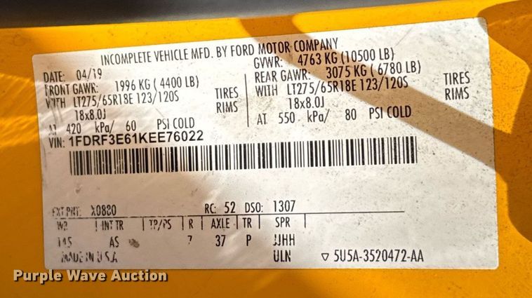 image for item EJ4780 2019 Ford F350 Super Duty utility bed pickup truck