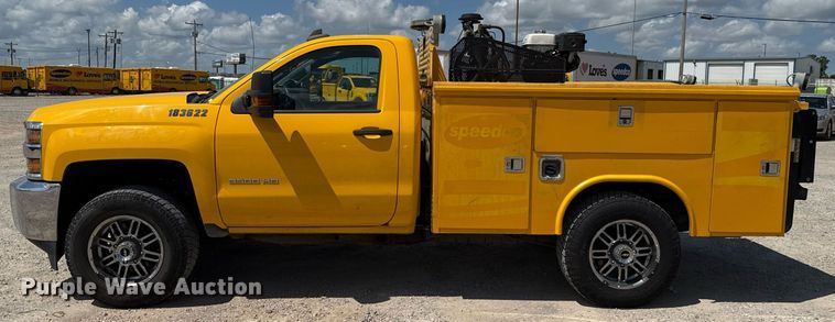 image for item EJ4781 2017 Chevrolet Silverado 3500HD utility bed pickup truck