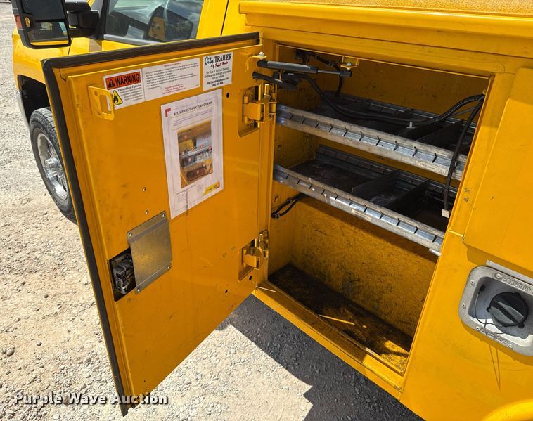 image for item EJ4781 2017 Chevrolet Silverado 3500HD utility bed pickup truck