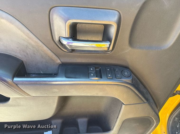 image for item EJ4781 2017 Chevrolet Silverado 3500HD utility bed pickup truck