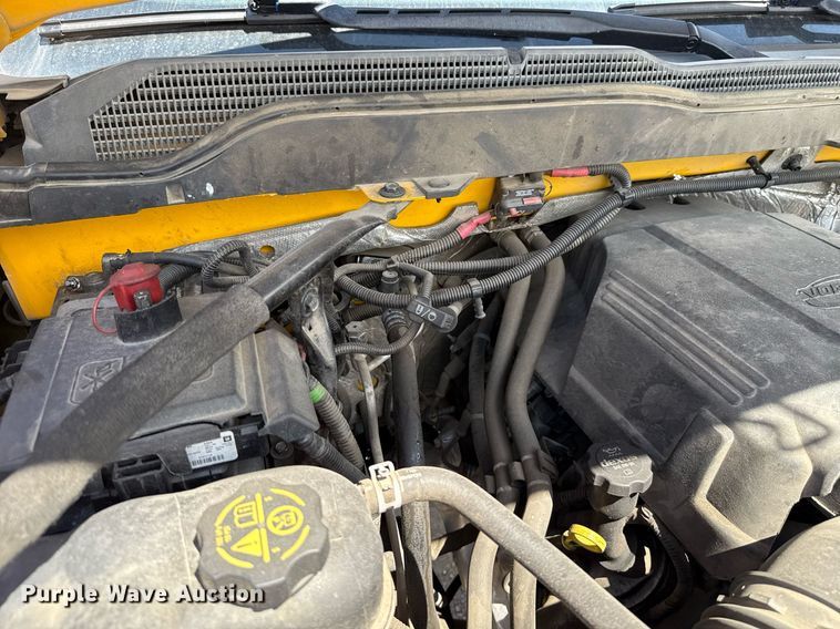 image for item EJ4781 2017 Chevrolet Silverado 3500HD utility bed pickup truck