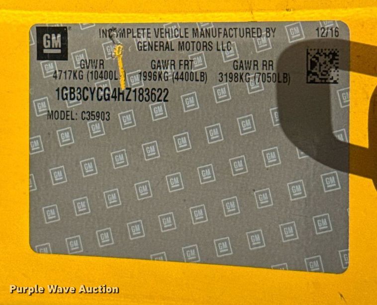 image for item EJ4781 2017 Chevrolet Silverado 3500HD utility bed pickup truck