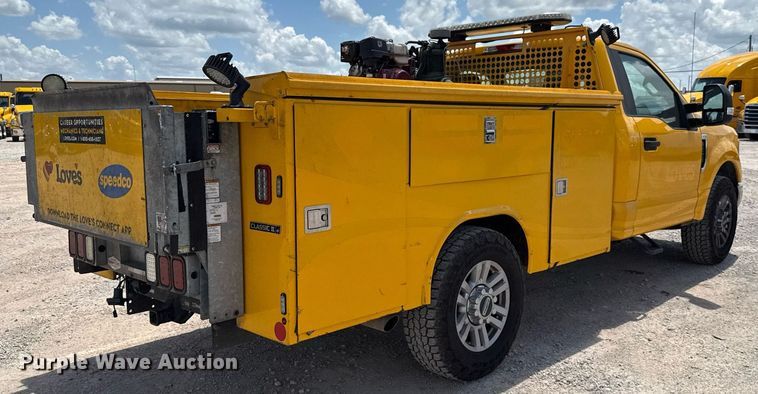 image for item EJ4782 2019 Ford F350 Super Duty utility bed pickup truck