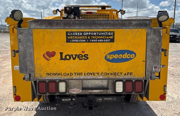 image for item EJ4782 2019 Ford F350 Super Duty utility bed pickup truck