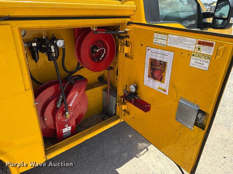 image for item EJ4782 2019 Ford F350 Super Duty utility bed pickup truck