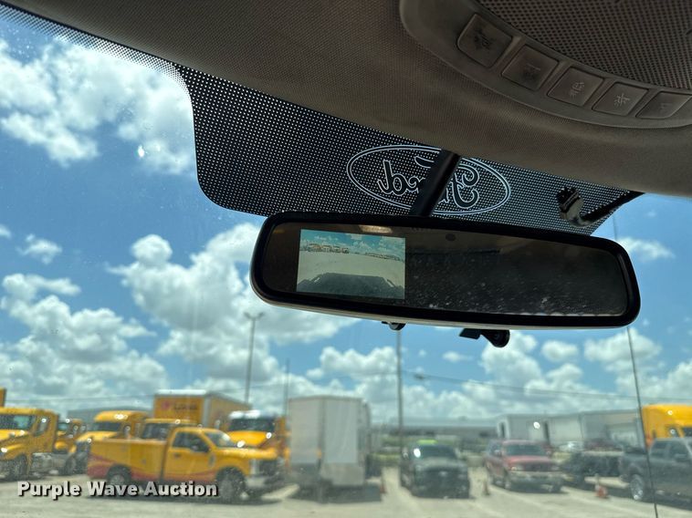 image for item EJ4782 2019 Ford F350 Super Duty utility bed pickup truck