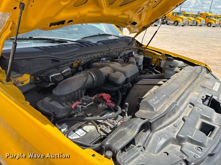 image for item EJ4782 2019 Ford F350 Super Duty utility bed pickup truck