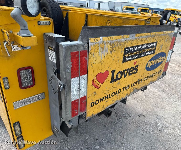 image for item EJ4783 2019 Ford F350 Super Duty utility bed pickup truck