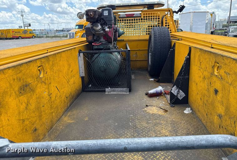 image for item EJ4783 2019 Ford F350 Super Duty utility bed pickup truck