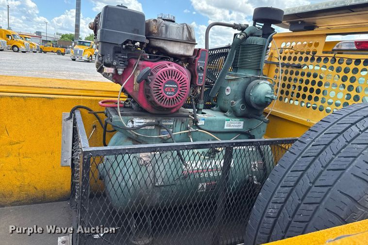 image for item EJ4783 2019 Ford F350 Super Duty utility bed pickup truck