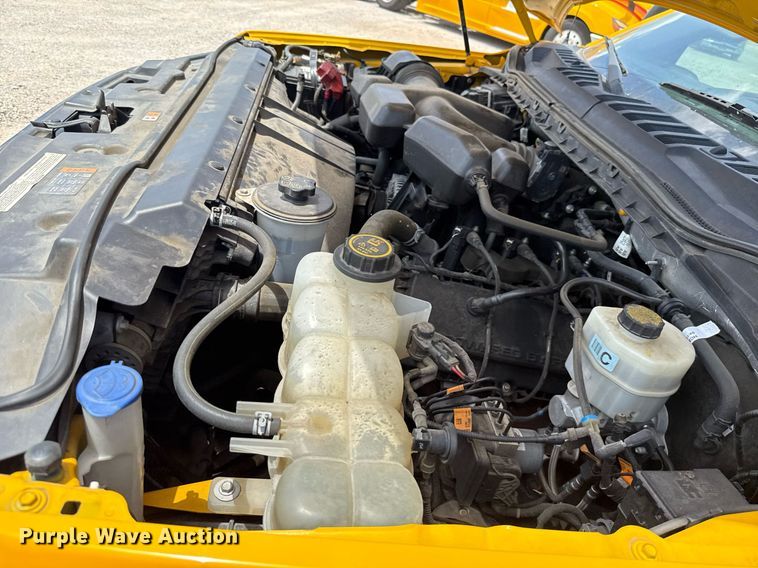 image for item EJ4783 2019 Ford F350 Super Duty utility bed pickup truck