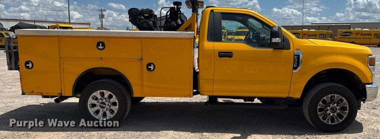 image for item EJ4784 2020 Ford F350 Super Duty utility bed pickup truck