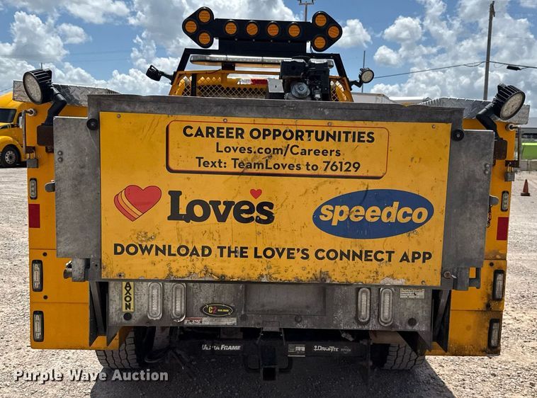 image for item EJ4784 2020 Ford F350 Super Duty utility bed pickup truck