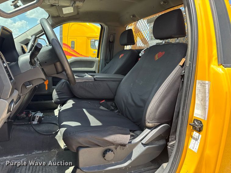 image for item EJ4784 2020 Ford F350 Super Duty utility bed pickup truck