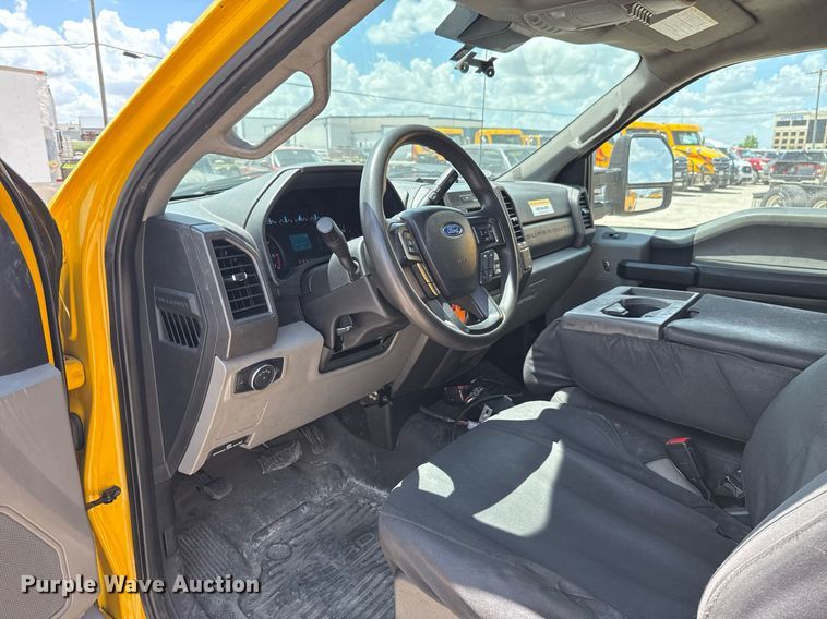 image for item EJ4784 2020 Ford F350 Super Duty utility bed pickup truck