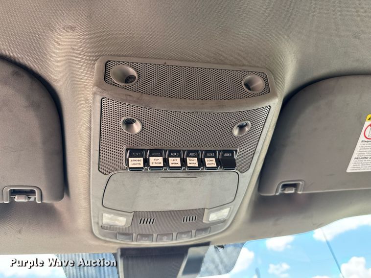 image for item EJ4784 2020 Ford F350 Super Duty utility bed pickup truck