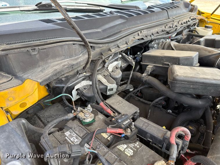 image for item EJ4784 2020 Ford F350 Super Duty utility bed pickup truck