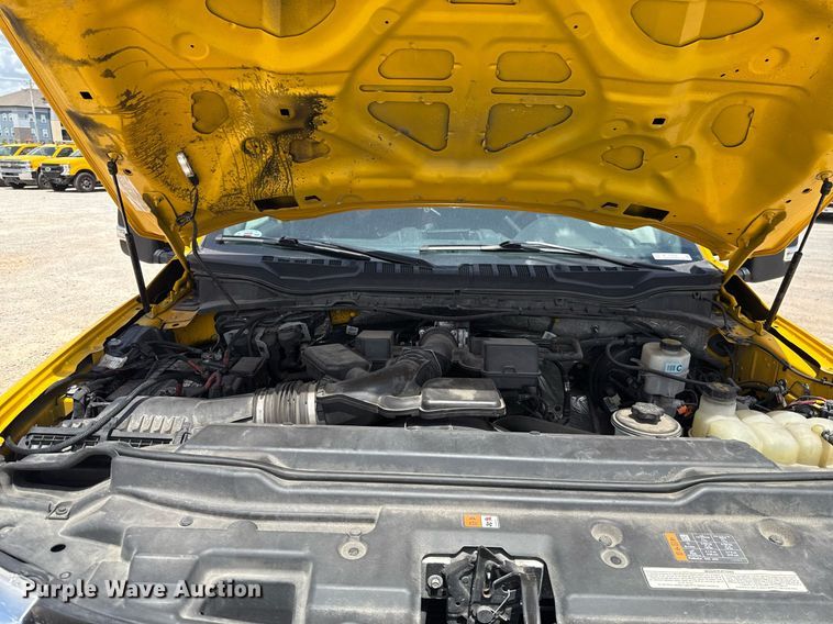 image for item EJ4784 2020 Ford F350 Super Duty utility bed pickup truck