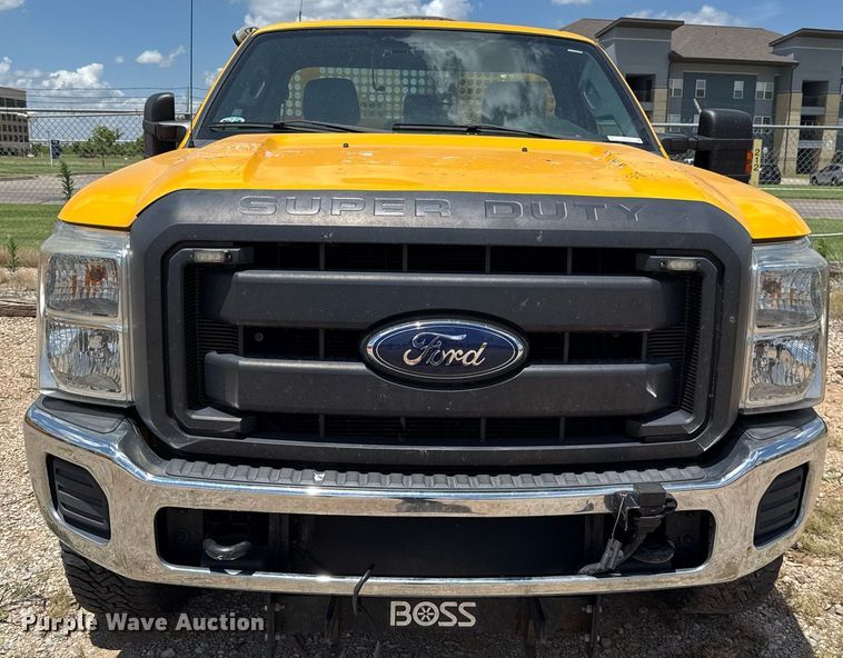 image for item EJ4785 2016 Ford F350 Super Duty  utility bed pickup truck