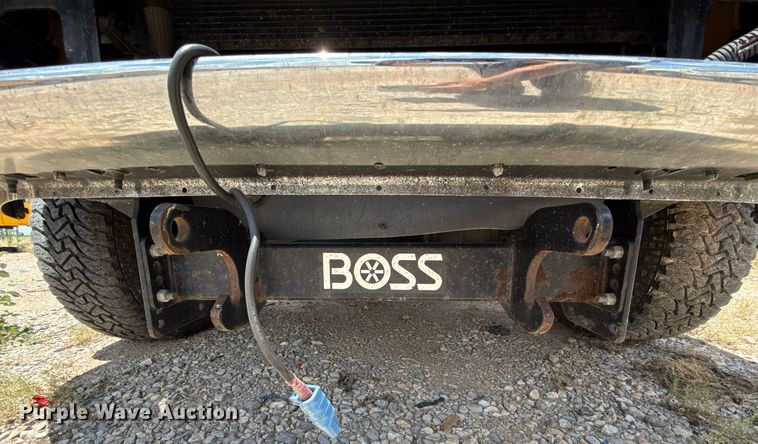 image for item EJ4785 2016 Ford F350 Super Duty  utility bed pickup truck