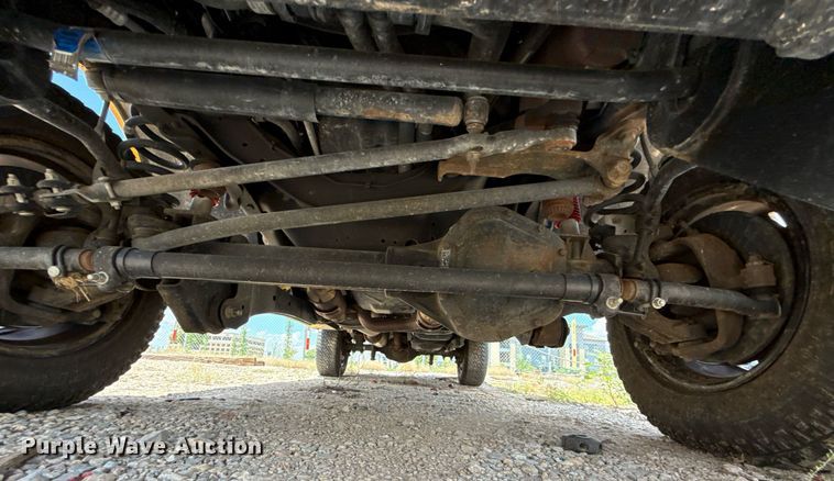 image for item EJ4785 2016 Ford F350 Super Duty  utility bed pickup truck