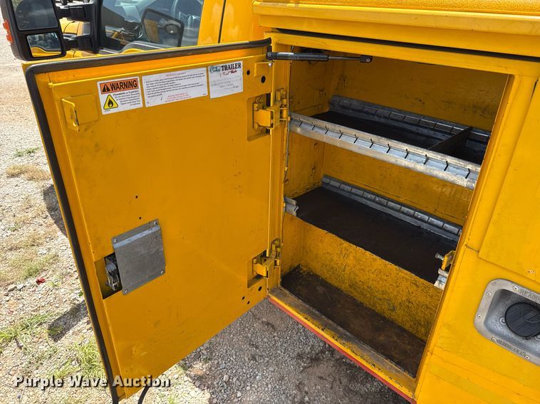 image for item EJ4785 2016 Ford F350 Super Duty  utility bed pickup truck