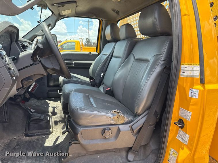 image for item EJ4785 2016 Ford F350 Super Duty  utility bed pickup truck