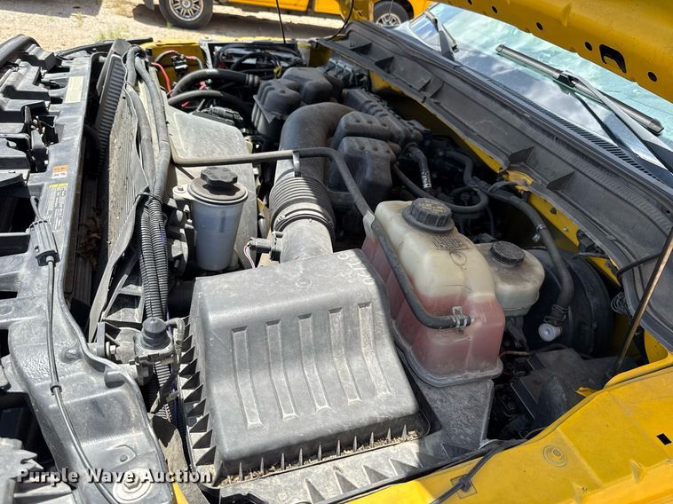 image for item EJ4785 2016 Ford F350 Super Duty  utility bed pickup truck