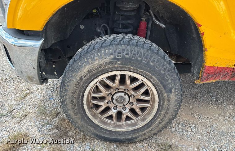 image for item EJ4785 2016 Ford F350 Super Duty  utility bed pickup truck