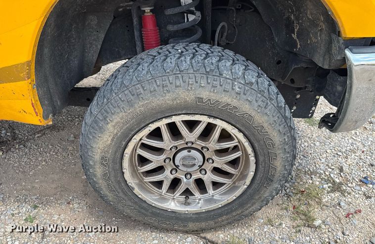 image for item EJ4785 2016 Ford F350 Super Duty  utility bed pickup truck