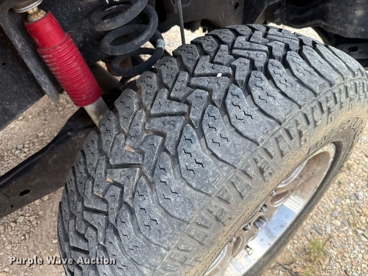 image for item EJ4785 2016 Ford F350 Super Duty  utility bed pickup truck