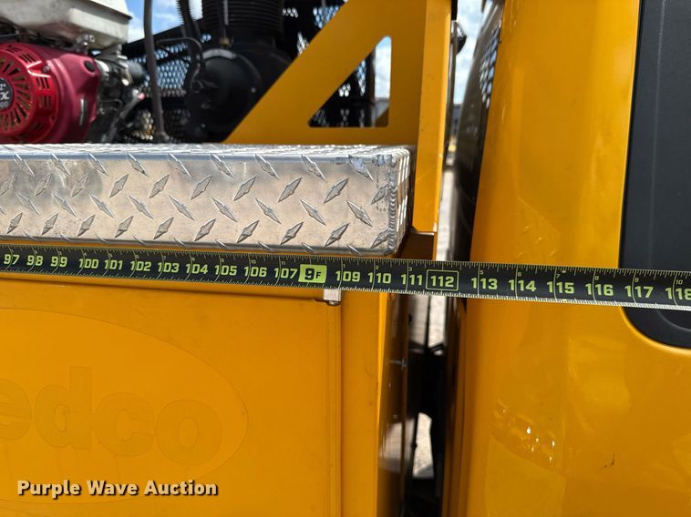 image for item EJ4786 2020 Ford F350 Super Duty utility bed pickup truck