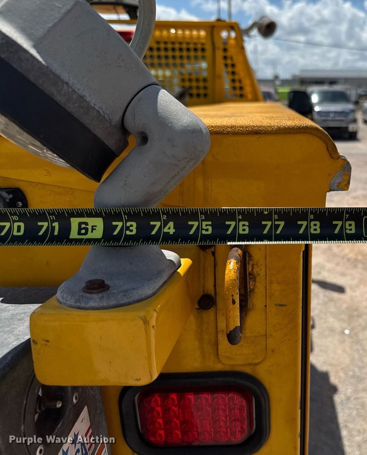 image for item EJ4788 2017 Ford F350 Super Duty XL utility bed pickup truck