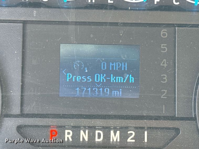 image for item EJ4788 2017 Ford F350 Super Duty XL utility bed pickup truck